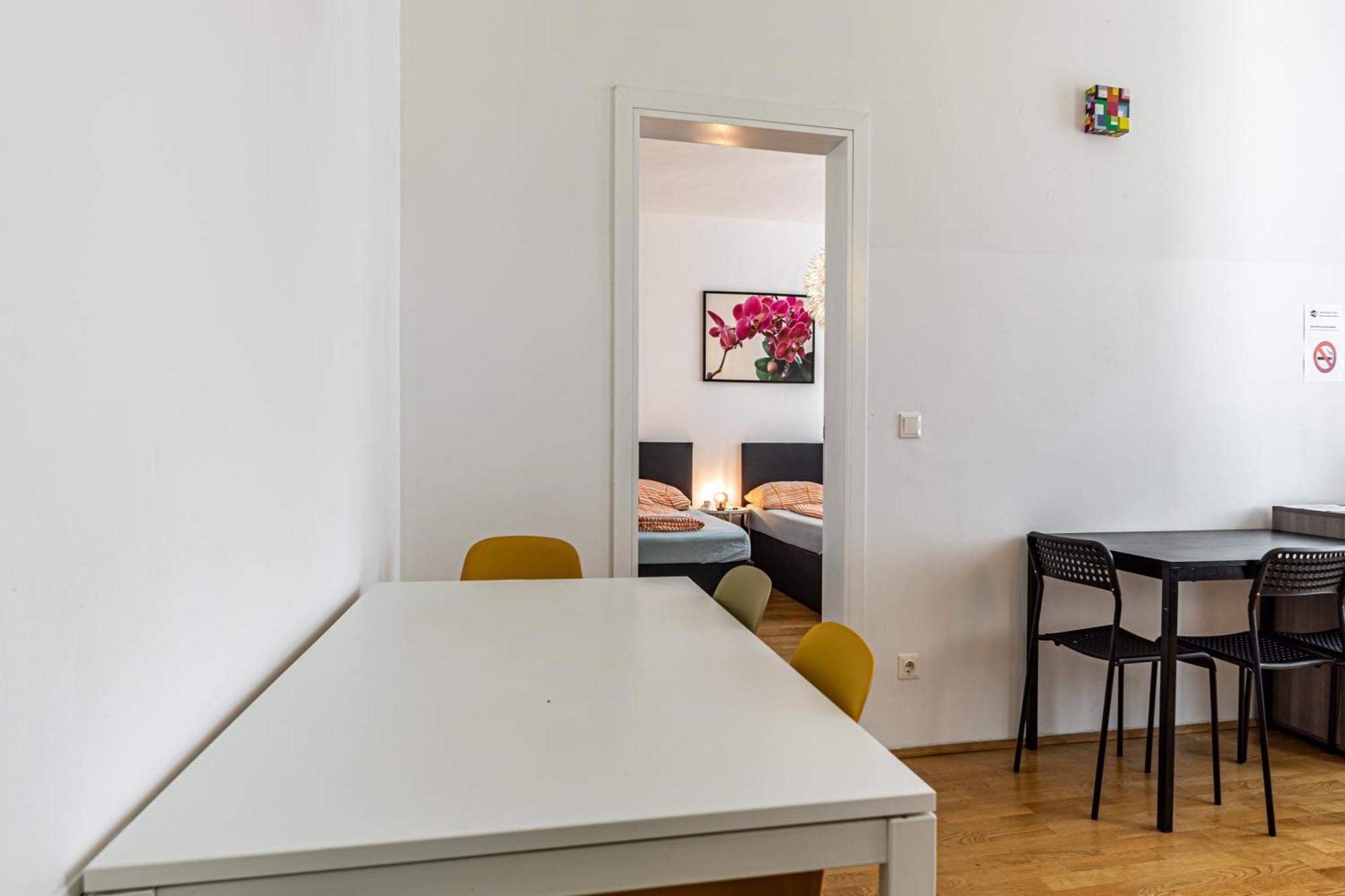 Ley Apartments Виена Стая снимка